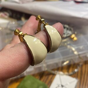 Vintage enamel Goldette clip on screw-back earrings cream color gold tone
